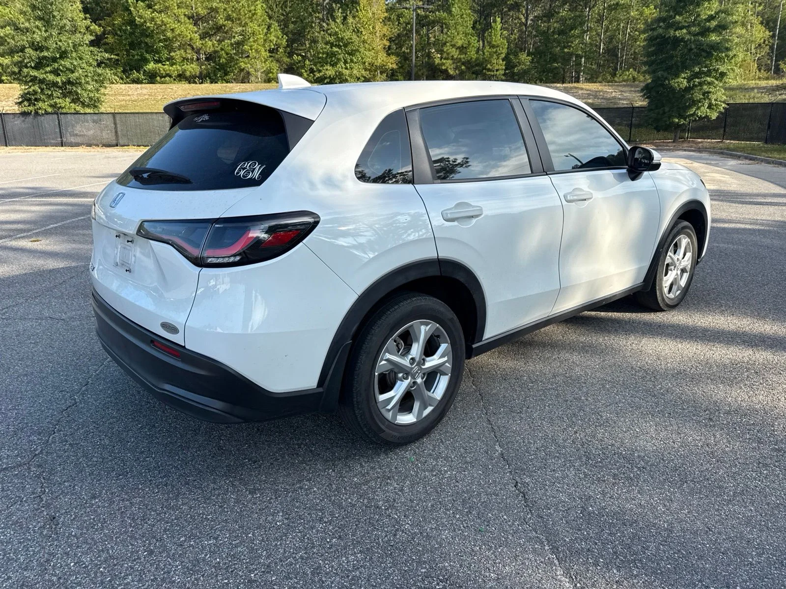 Used 2023 White Honda LX image 2