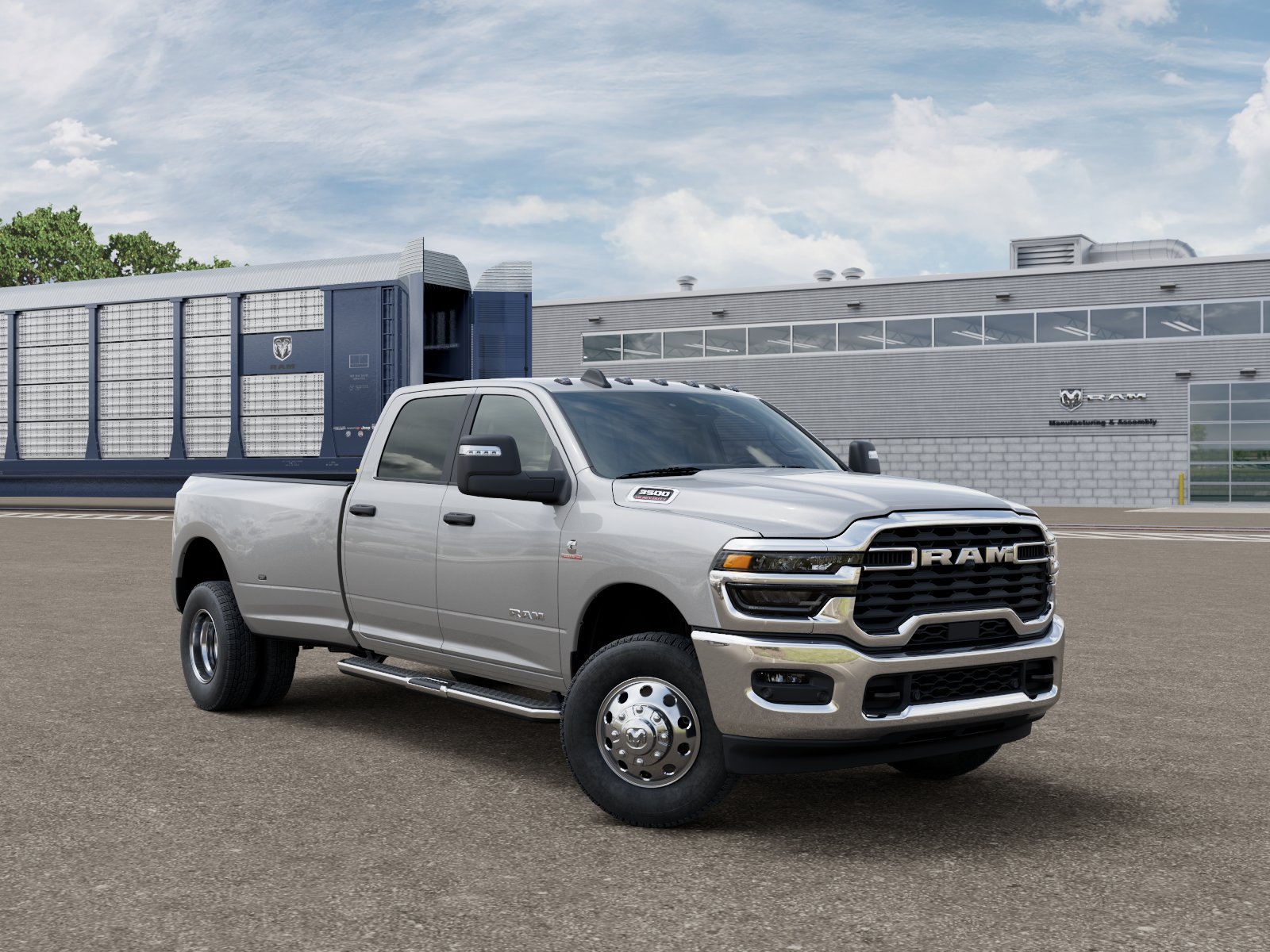 New 2026 Silver-Zynith Exterior Paint RAM BIG HORN image 3