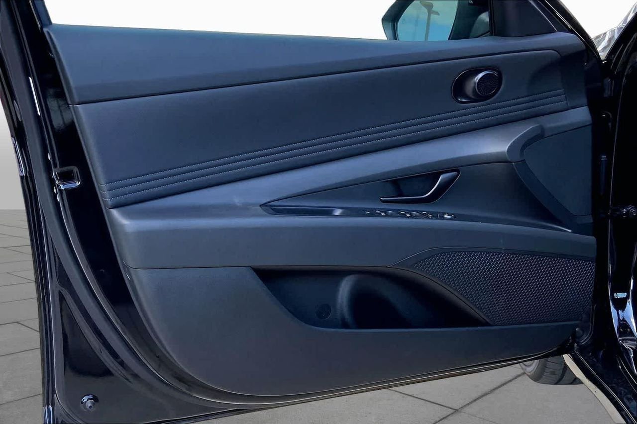 New 2026 Abyss Black Hyundai SEL Sport Plus image 10