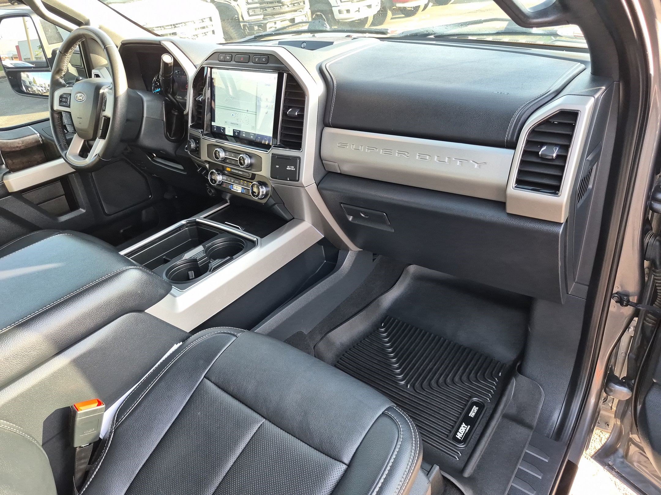 Used 2022 Gray Metallic Ford LARIAT image 32