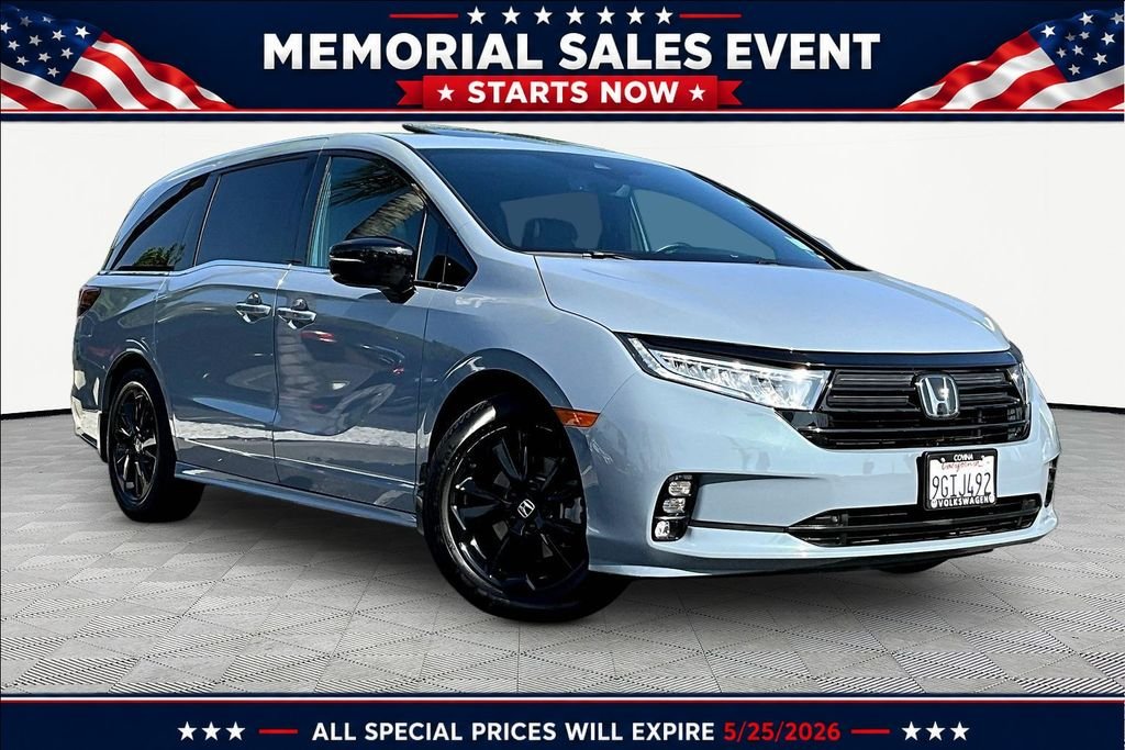 2023 Honda Odyssey SPORT's photo