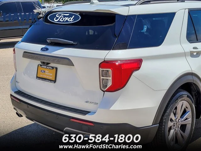 Certified Used 2023 White Metallic Ford XLT image 33