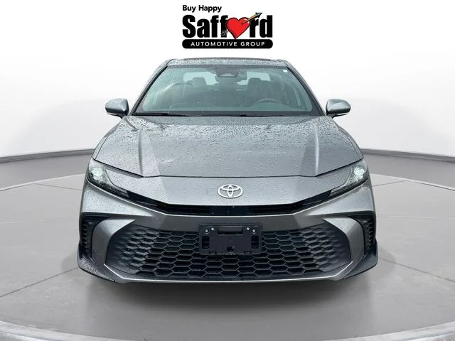 Used 2025  Toyota SE image 6