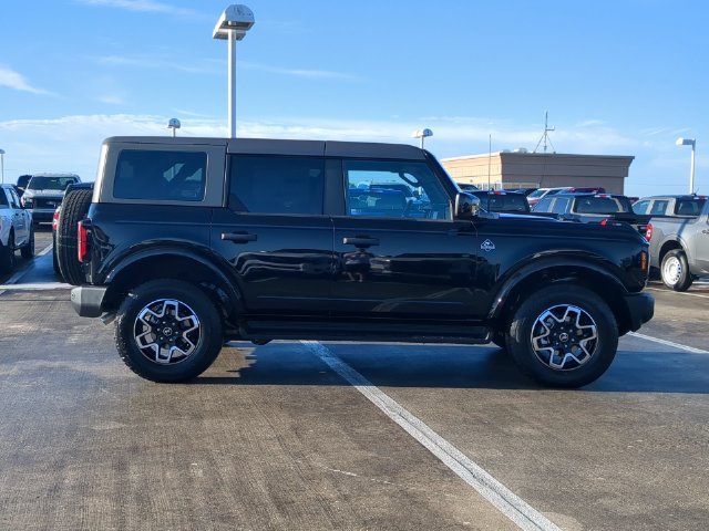 New 2026 Shadow Black Ford Outer Banks® image 104