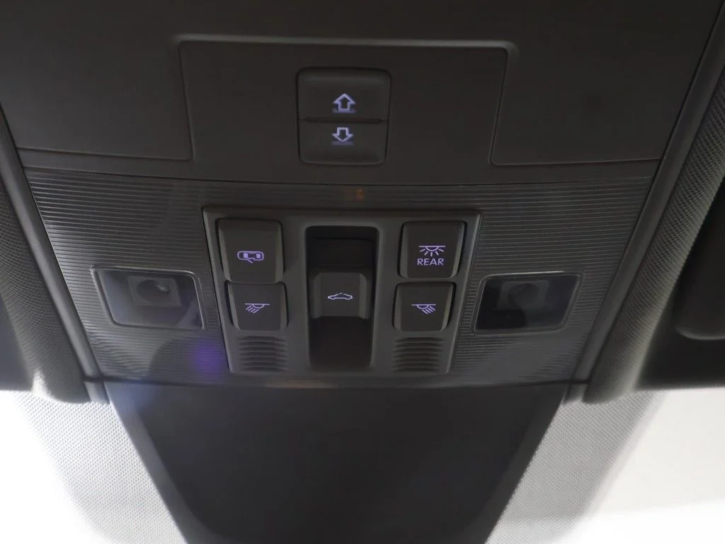 Used 2023 Gray Volkswagen 2.0T SE image 53