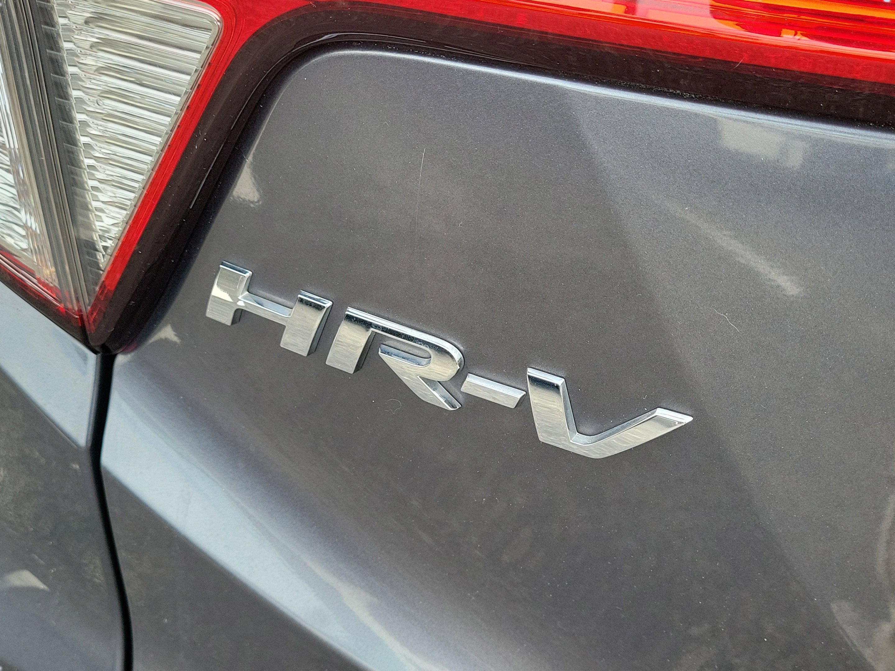 Used 2021 Lunar Silver Metallic Honda EX image 5