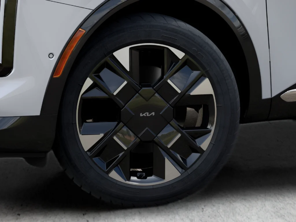 New 2027 White Kia SX-Prestige image 24