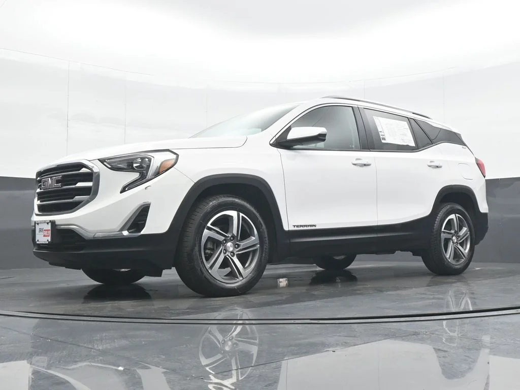 Used 2021 White GMC SLT image 26