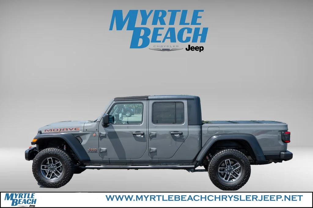 Certified Used 2021 Gray Clearcoat Jeep Mojave image 3