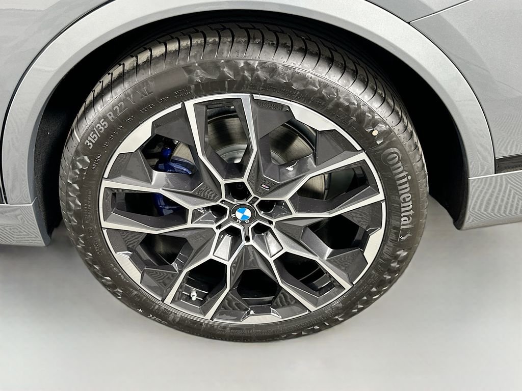 New 2027 Gray Metallic BMW xDrive40i image 23