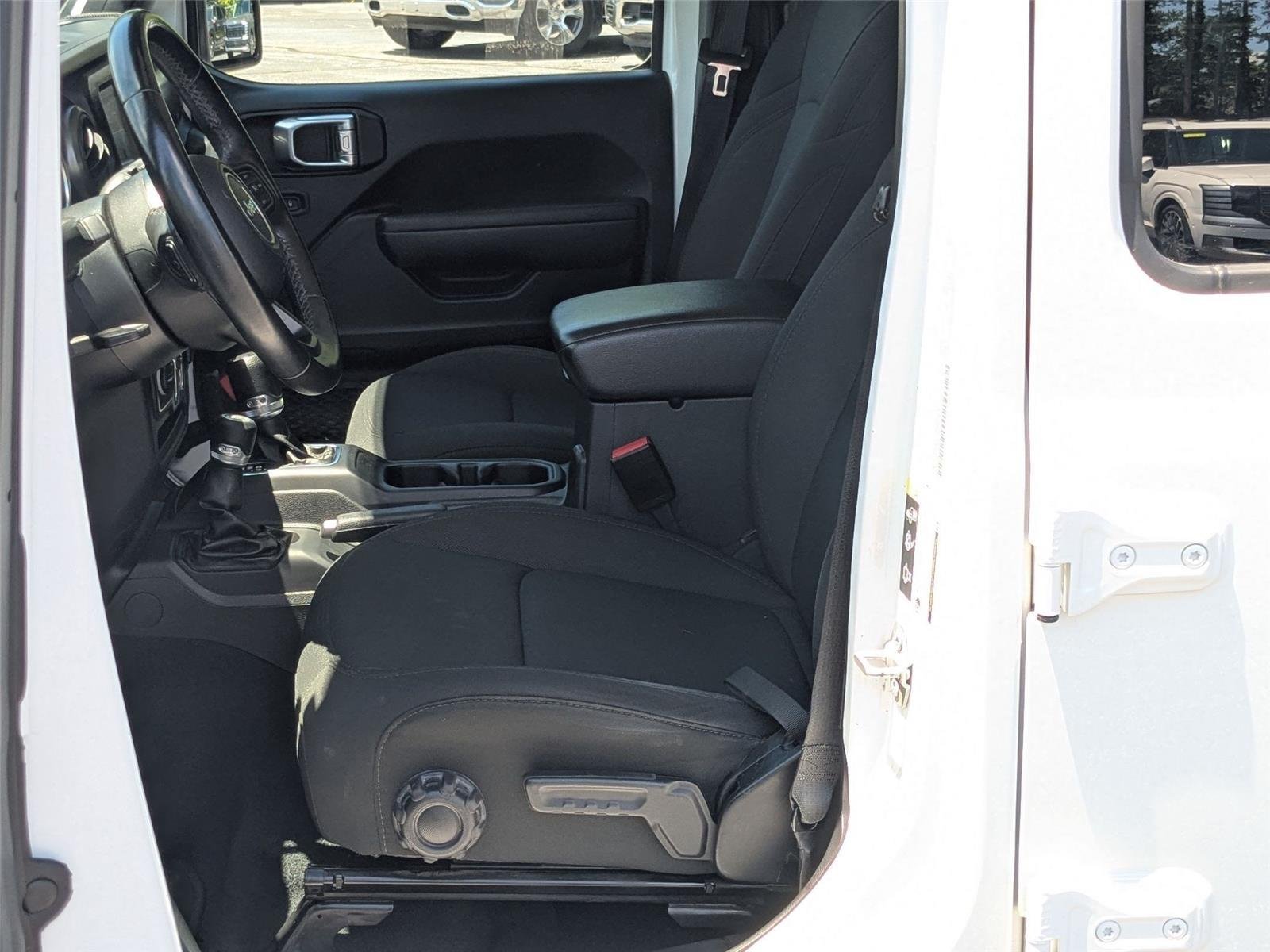 Used 2022 Bright White Clearcoat Jeep Unlimited Sport S image 12