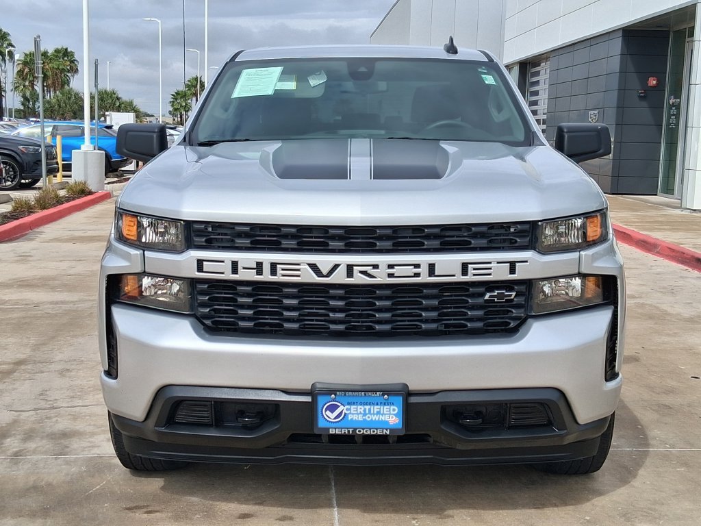 Used 2021 SILVER ICE METALLIC Chevrolet Custom image 2