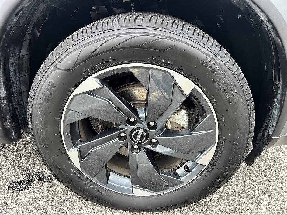 Certified Used 2024 Super Black Nissan SV image 12