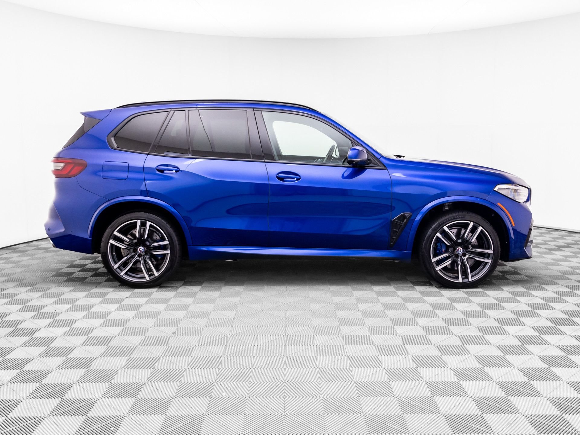 Used 2023 Blue BMW Base image 6