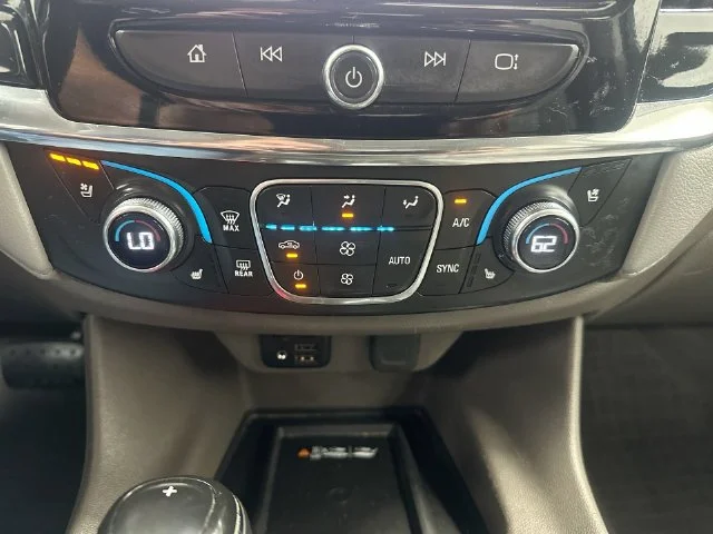 Used 2020 Gray Chevrolet Premier image 18