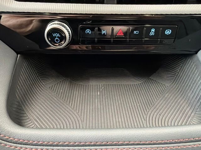 New 2026 Star White Metallic Tri-Coat Ford Active image 36