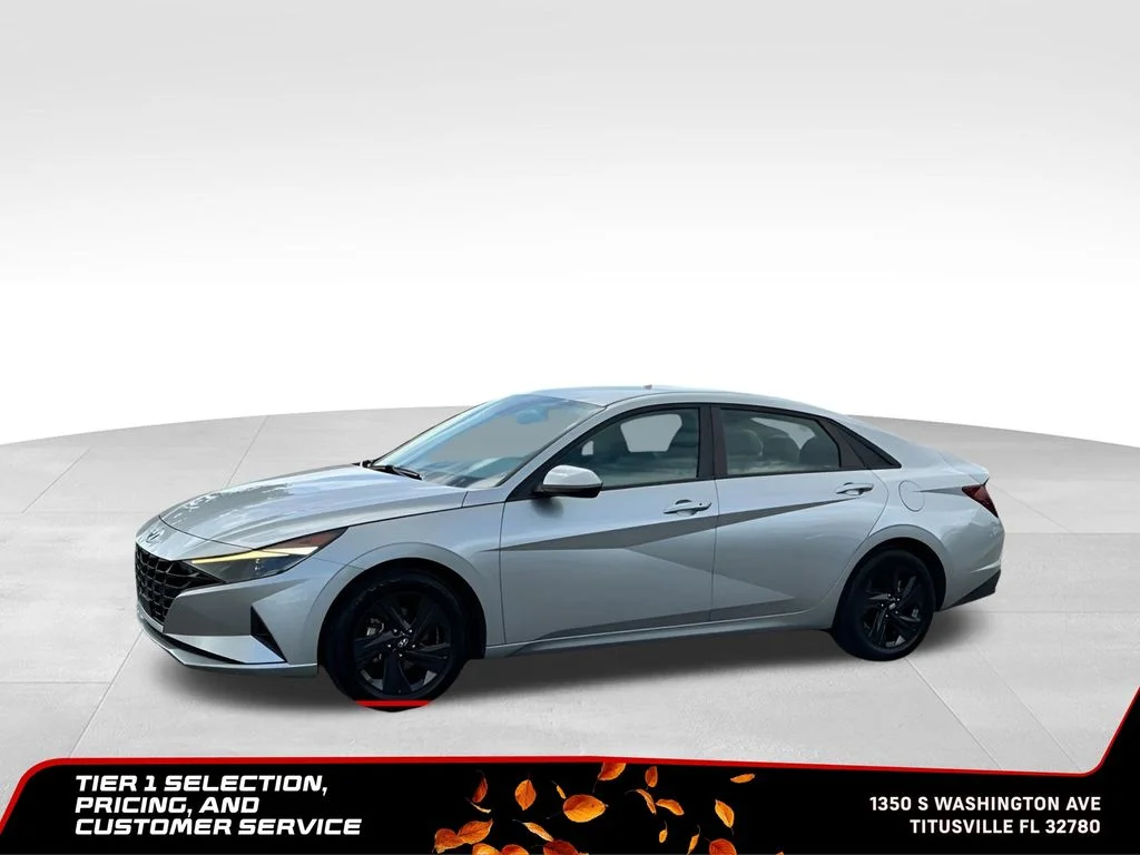 Used 2021 Silver Hyundai SEL image 2