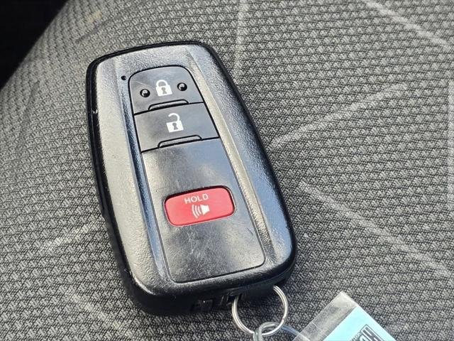 Certified Used 2023 MAGNETIC GRAY MET. Toyota  image 34