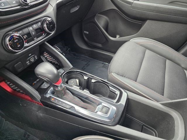 Used 2022 Summit White Chevrolet RS image 33