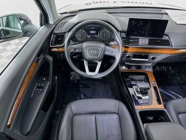 Used 2021  Audi 45 Premium image 21