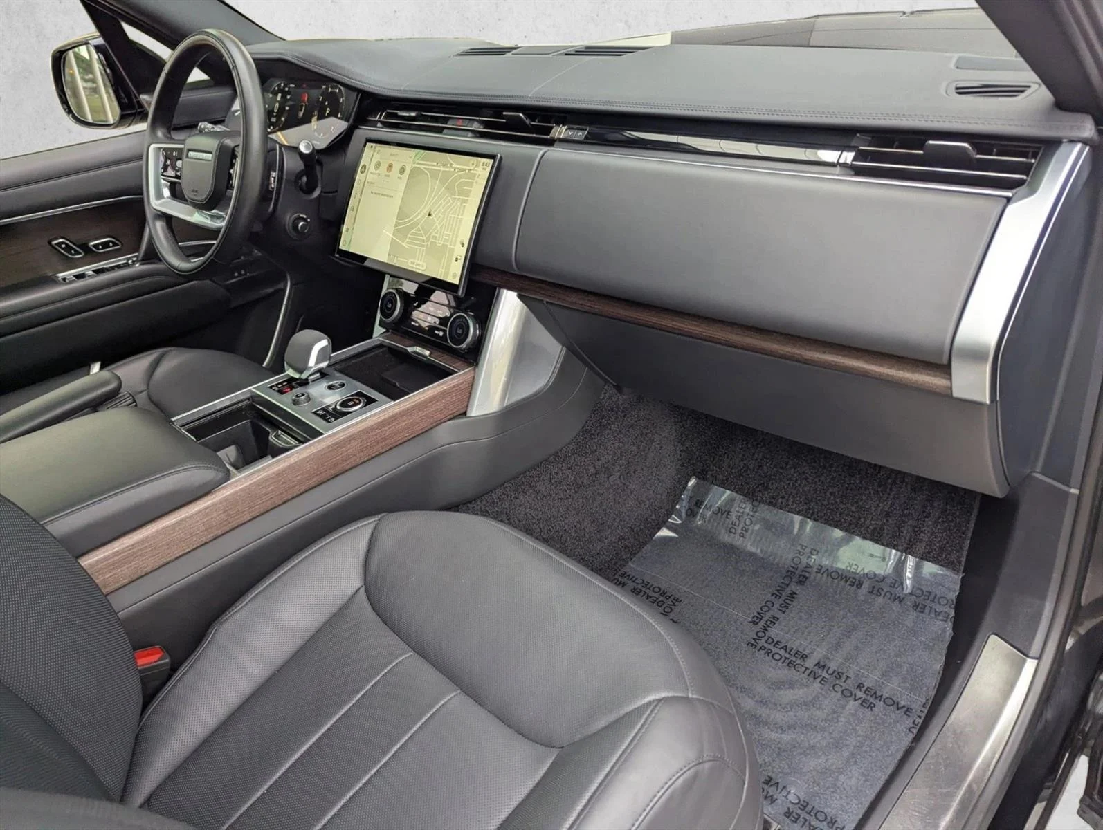 Used 2023 Black Land Rover SE image 21