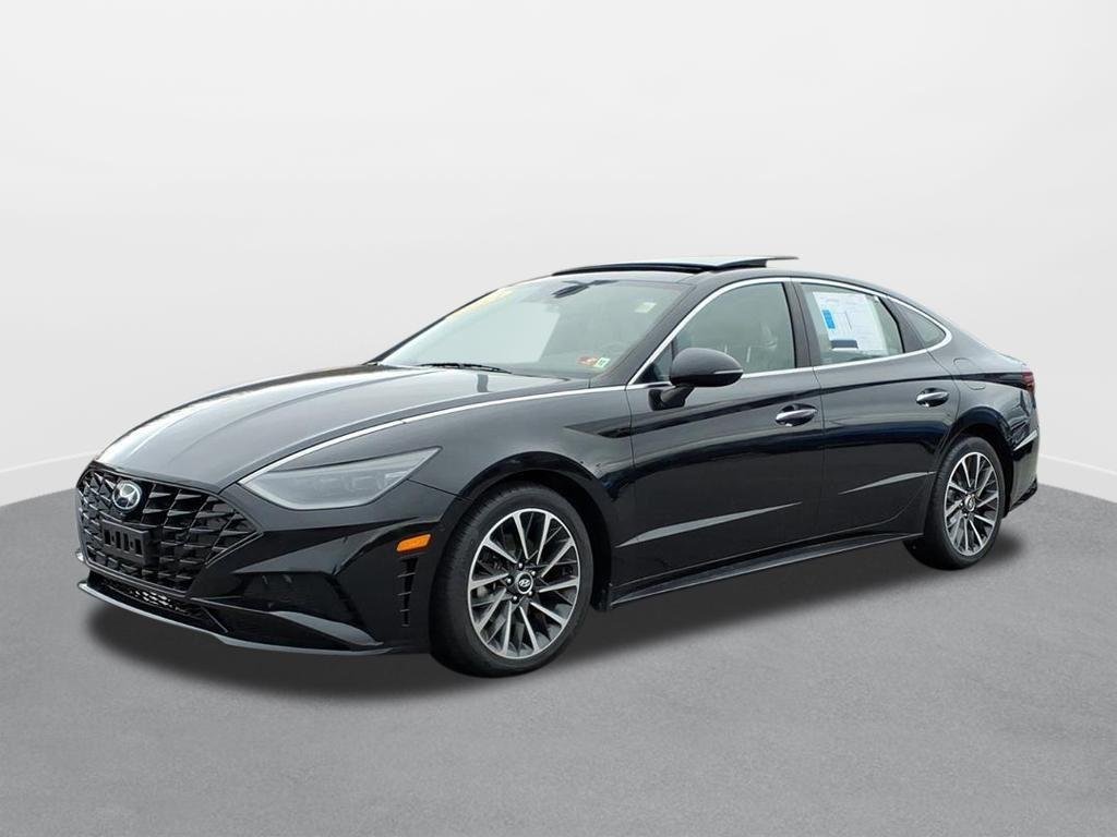 Used 2021 Phantom Black Hyundai Limited image 1
