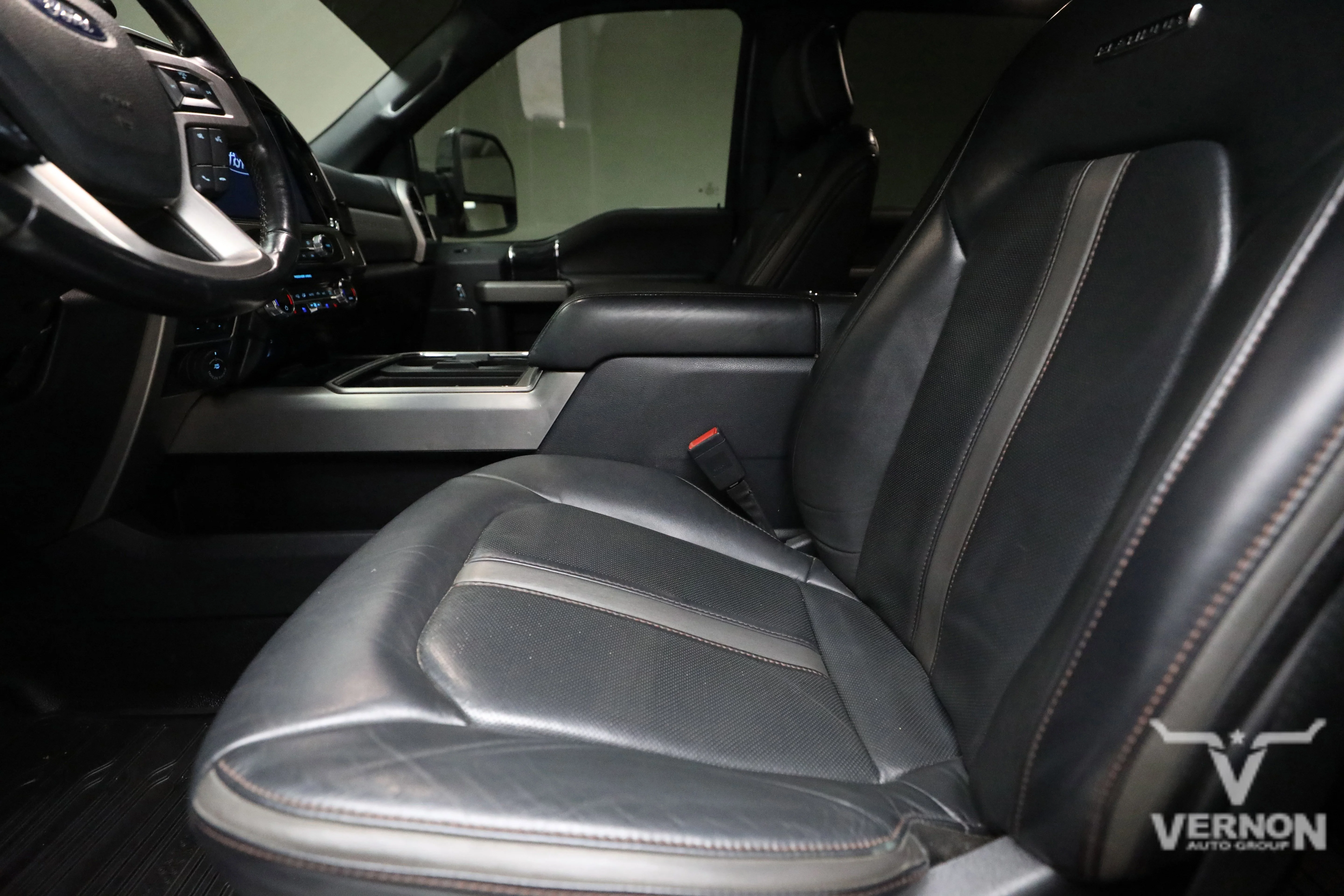 Pre-Owned 2022 Ford Super Duty F-250 Platinum Crew Cab 4x4