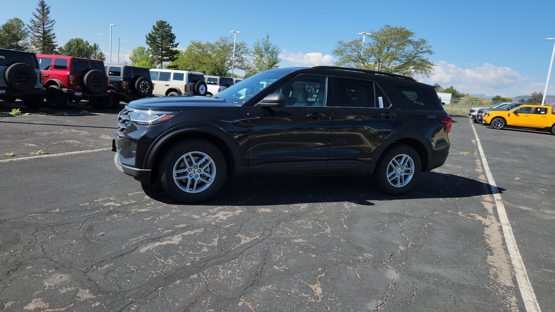 New 2027 Agate Black Metallic Ford Active image 3