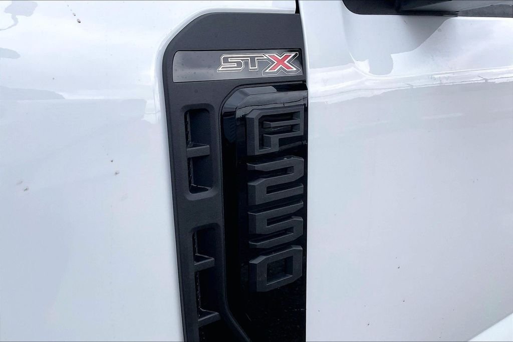 New 2026 Ford Super Duty F-250 XL 4D Crew Cab