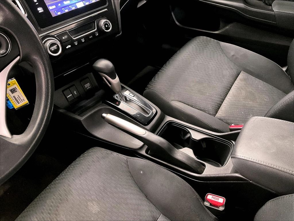 Used 2015 Black Honda SE image 20