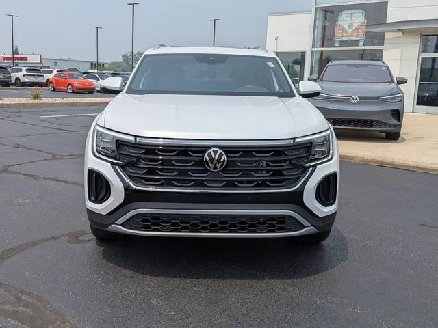 New 2026 White Volkswagen 2.0T SEL image 2