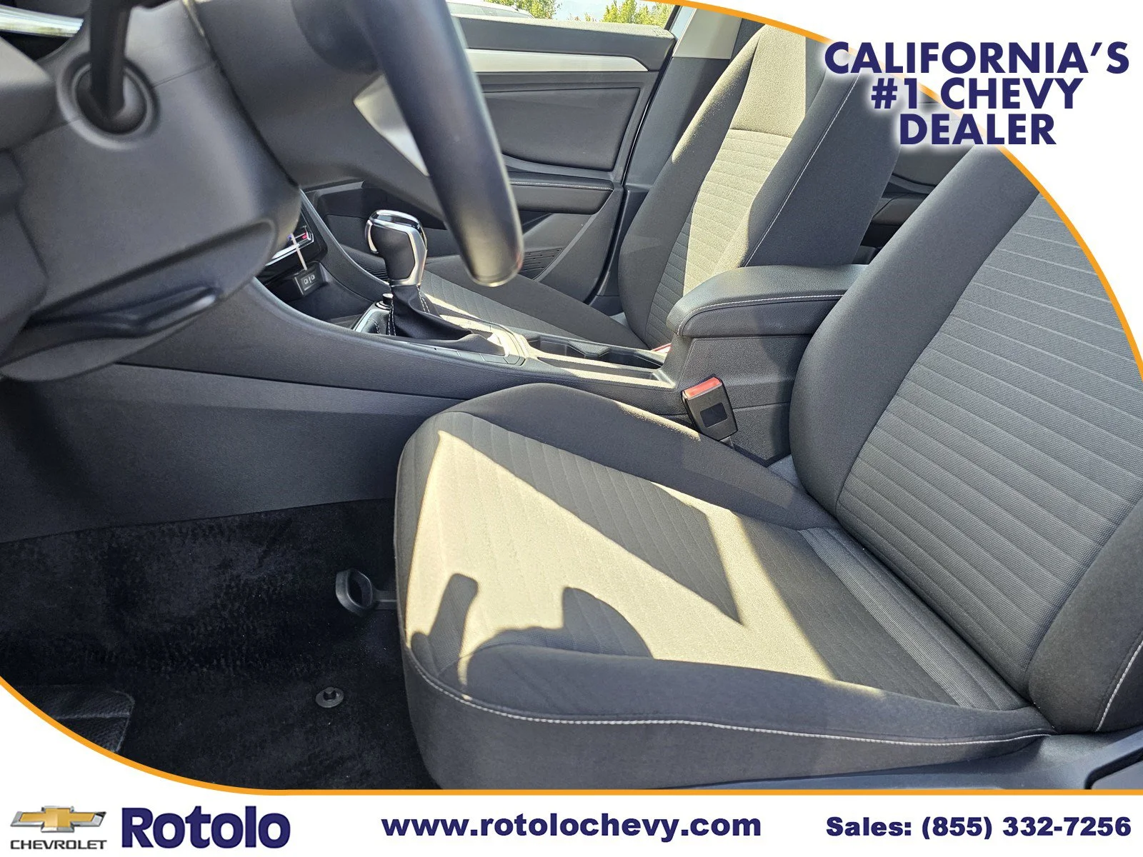 Used 2025  Volkswagen S image 19