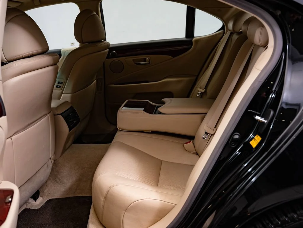 Used 2011 Obsidian Lexus 460 image 43