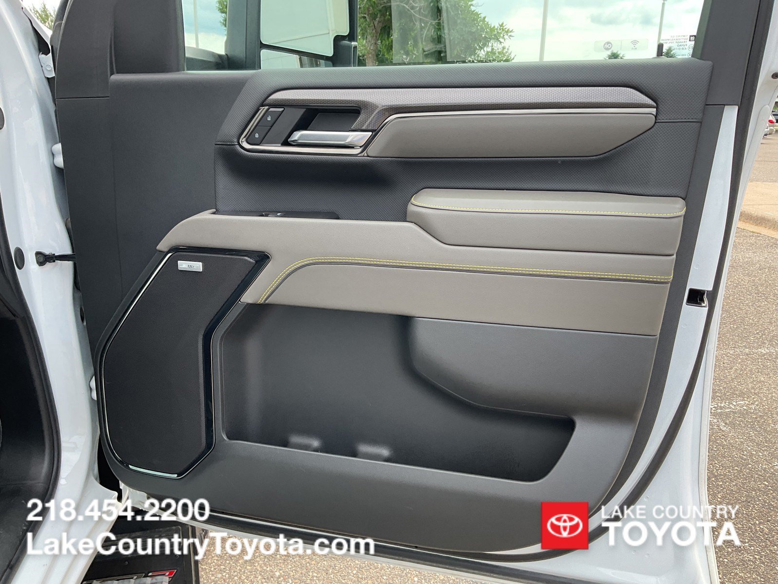 Used 2024 White Chevrolet ZR2 image 15