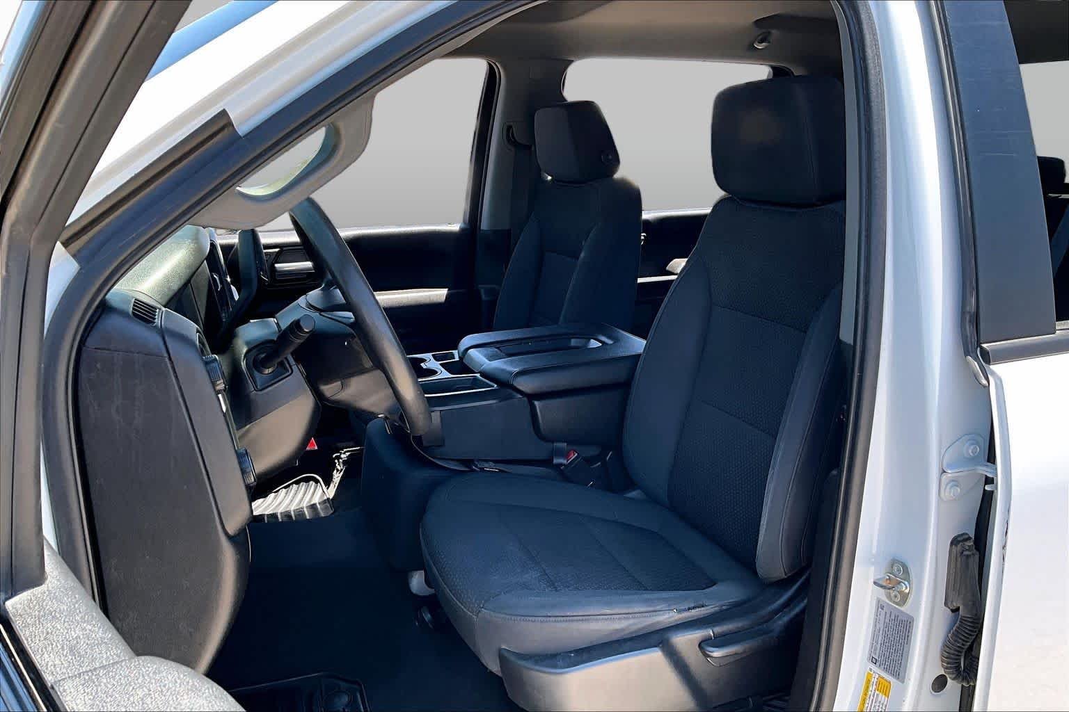 Used 2021 Summit White Chevrolet Custom image 8