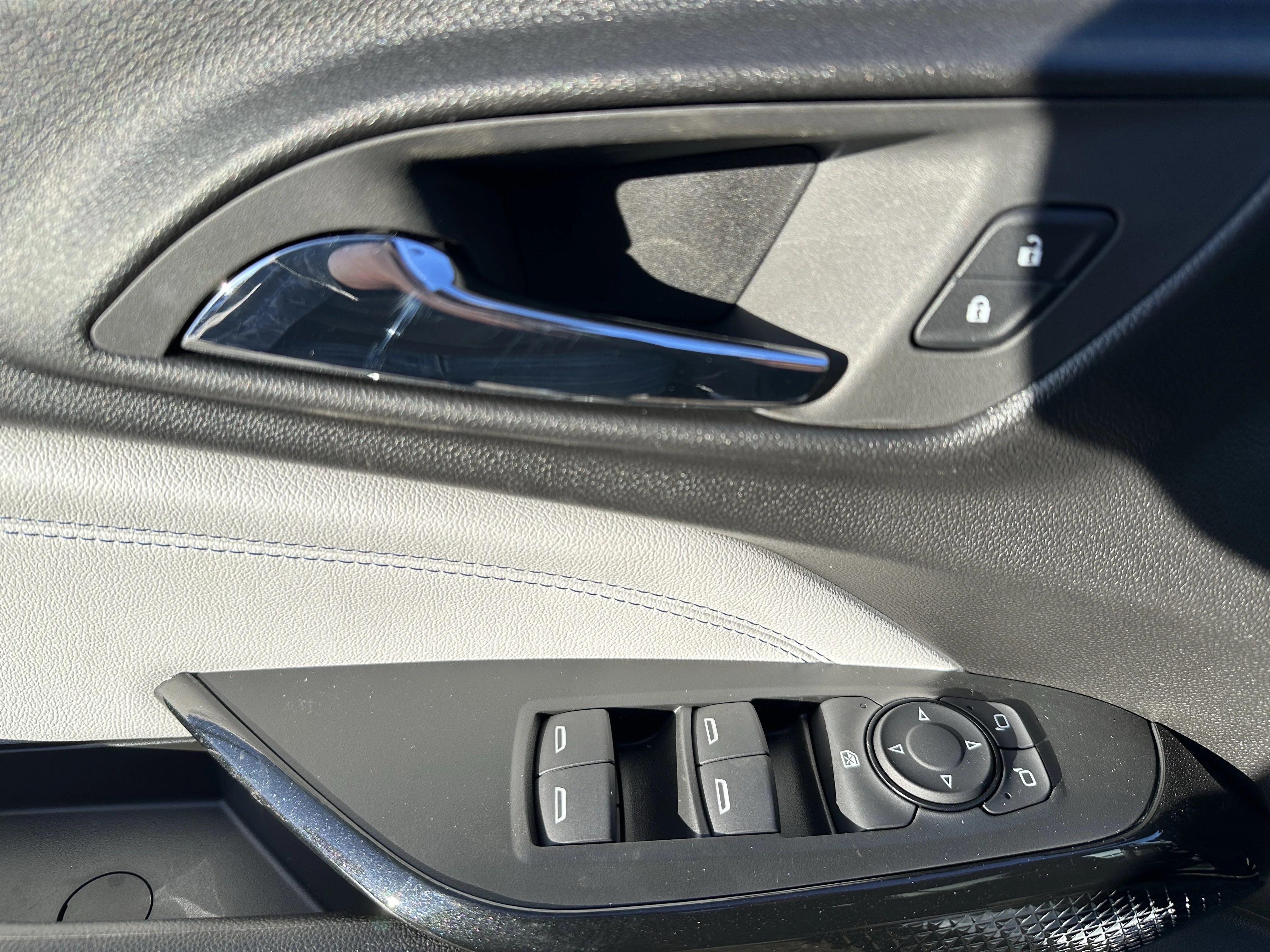 New 2026 Mosaic Black Metallic Chevrolet LT image 9
