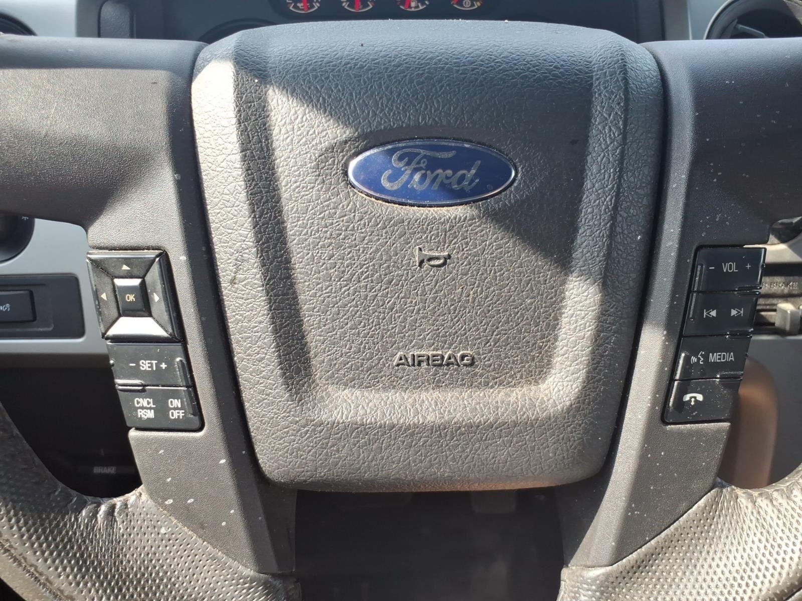 Used 2012 Oxford White Ford SVT Raptor image 17