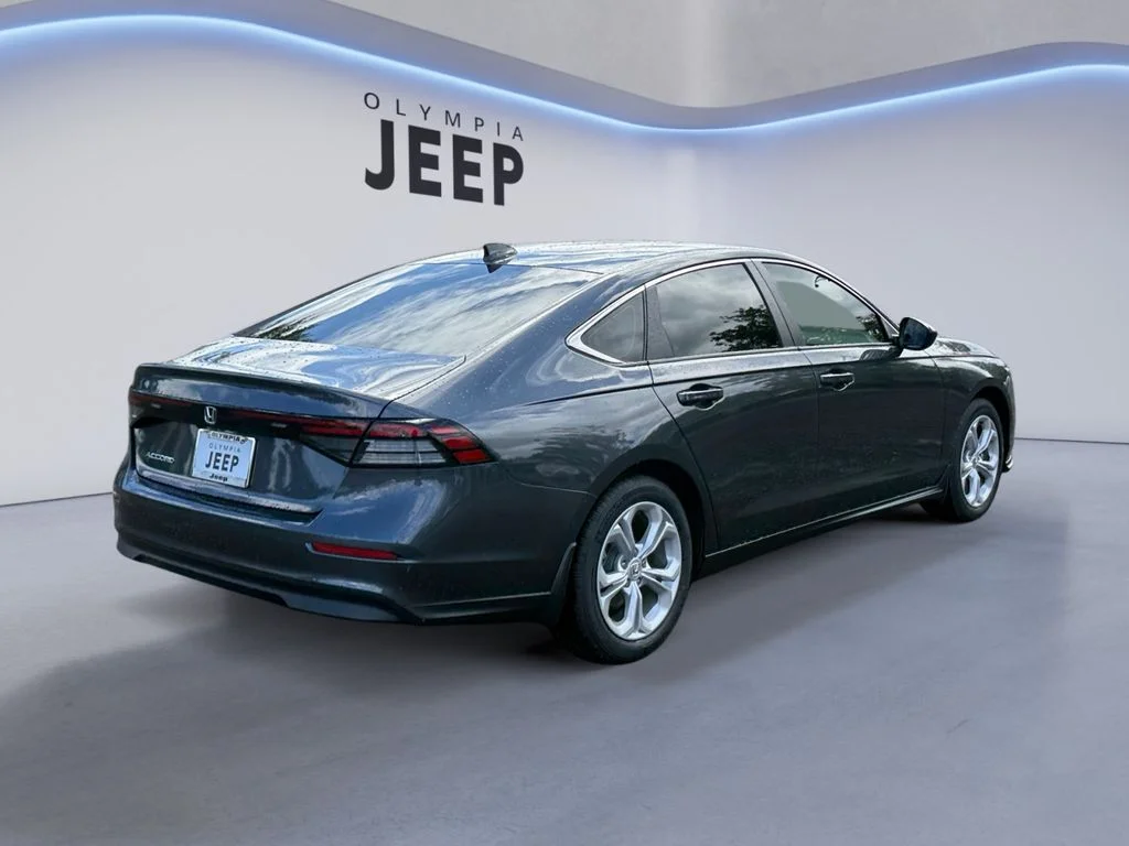 Used 2025  Honda LX image 5
