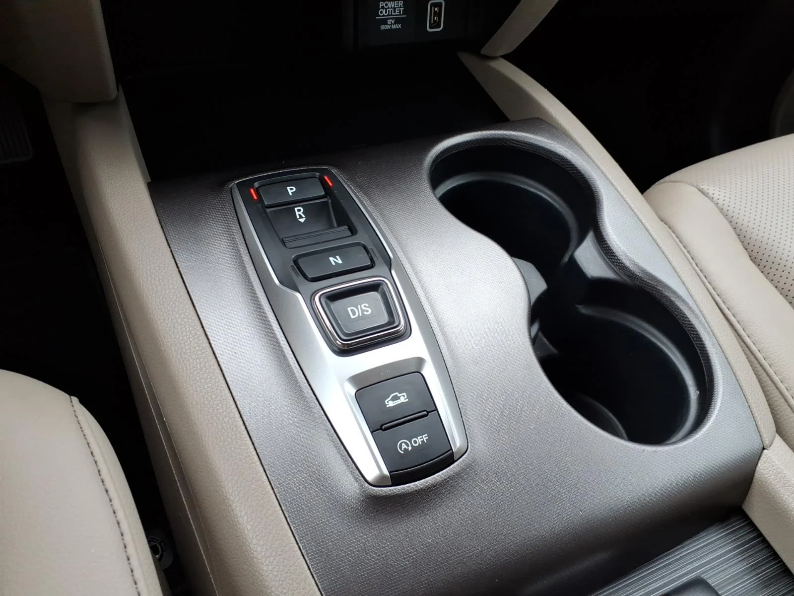 Used 2023 Platinum White Pearl Honda RTL image 20