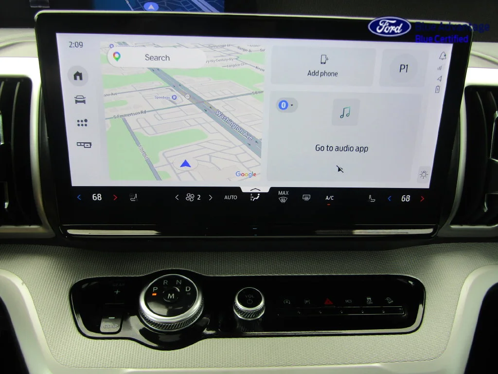 Certified Used 2025 Star White Ford Active image 30