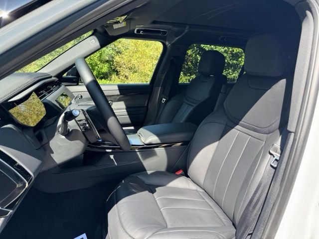 Certified Used 2025 Fuji White Land Rover S image 10