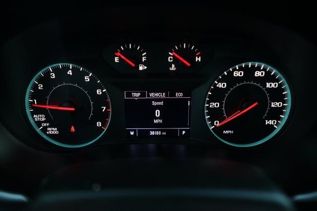 Used 2024 Summit White Chevrolet LT image 18
