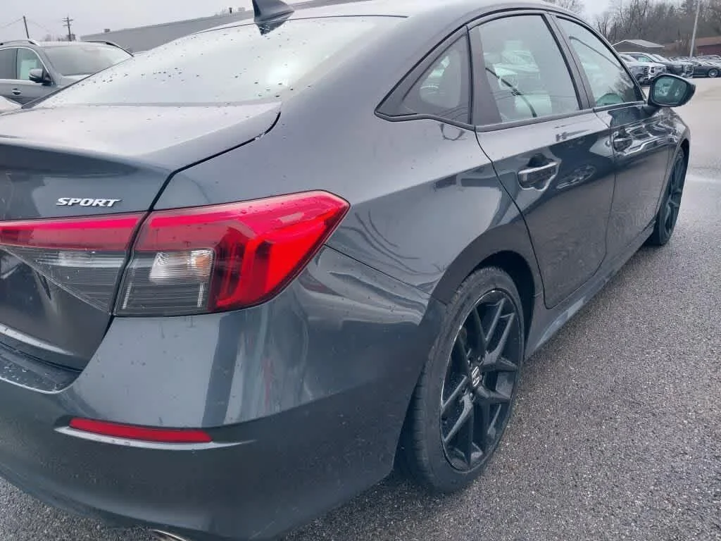 Used 2022 Meteorite Gray Metallic Honda Sport image 20
