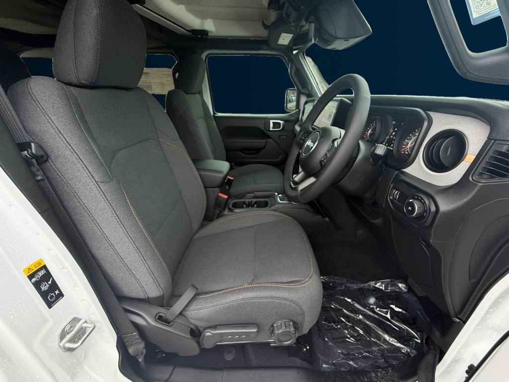 New 2026 Bright White Clearcoat Jeep Sport RHD image 17