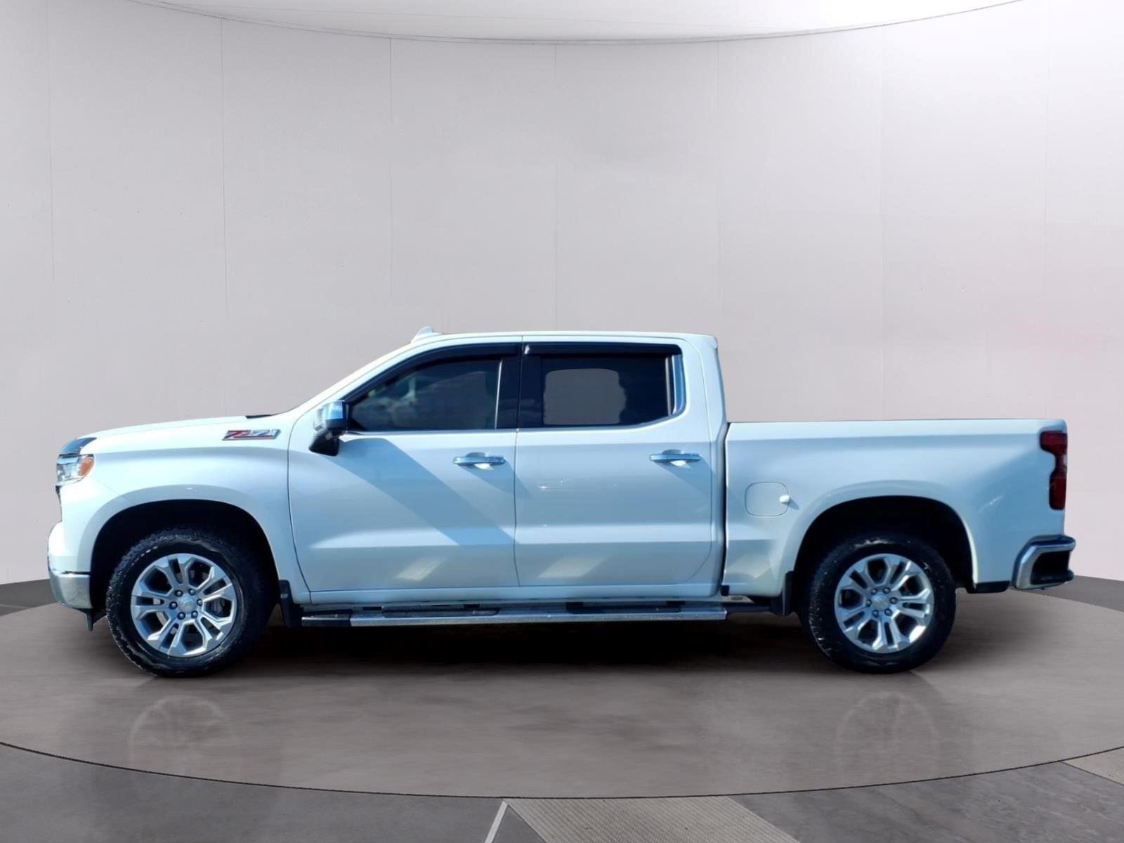 Certified Used 2024 Iridescent Pearl Tricoat Chevrolet LTZ image 2