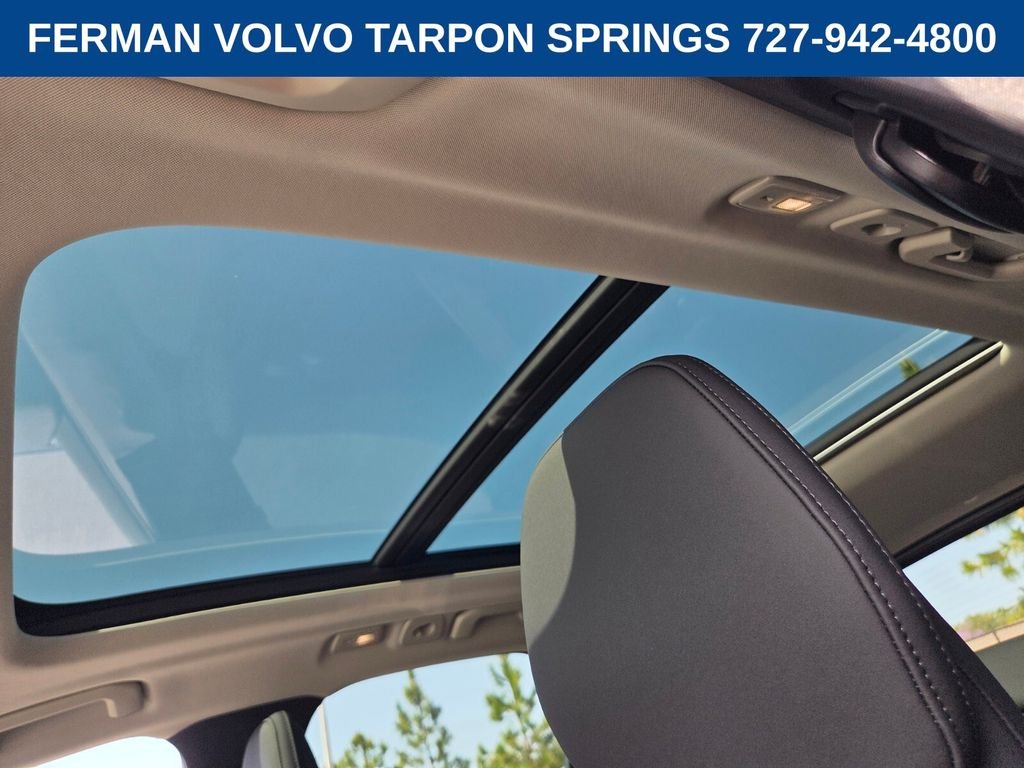 New 2026 Crystal White Volvo Core image 24