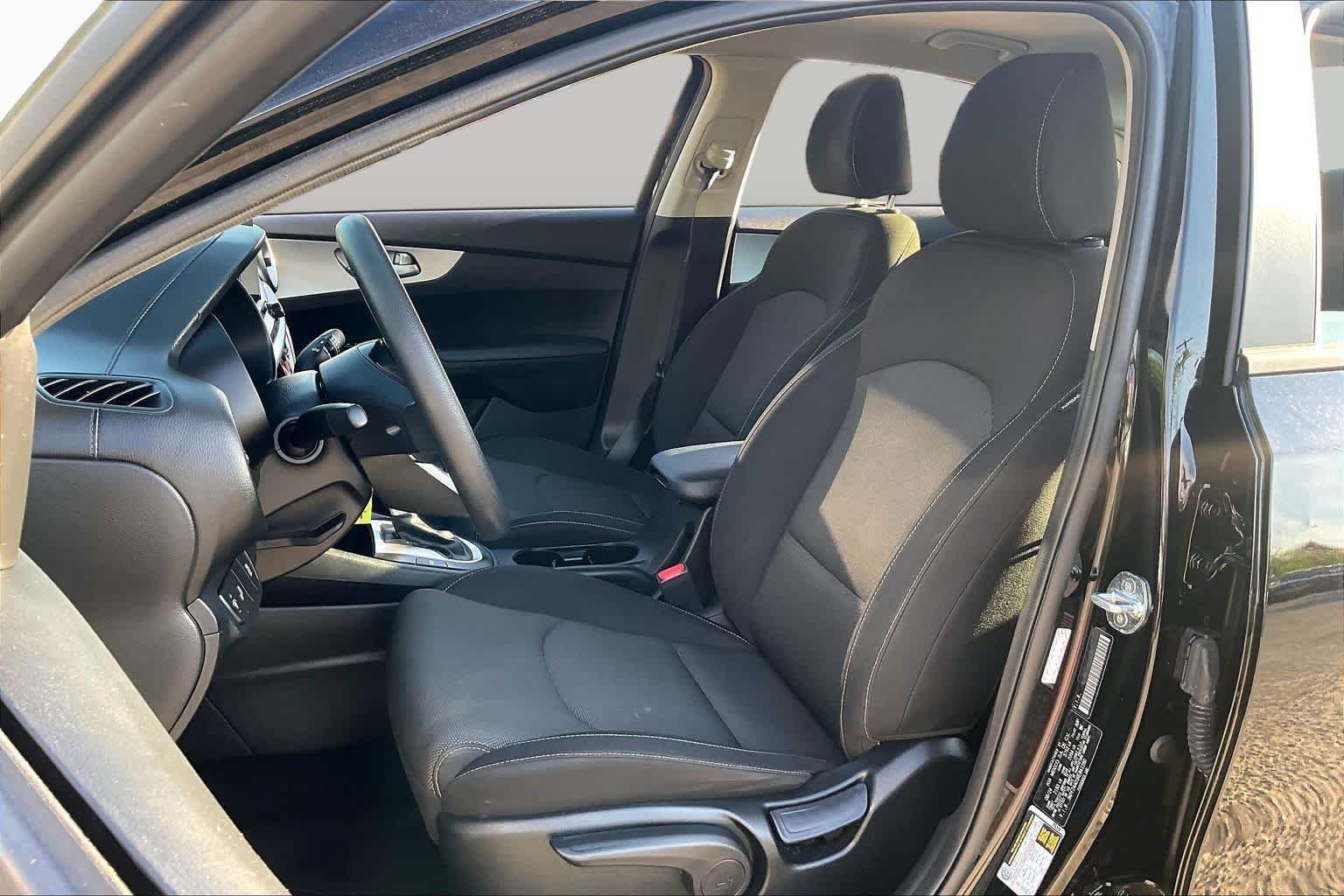 Pre-Owned 2024 Kia Forte LXS