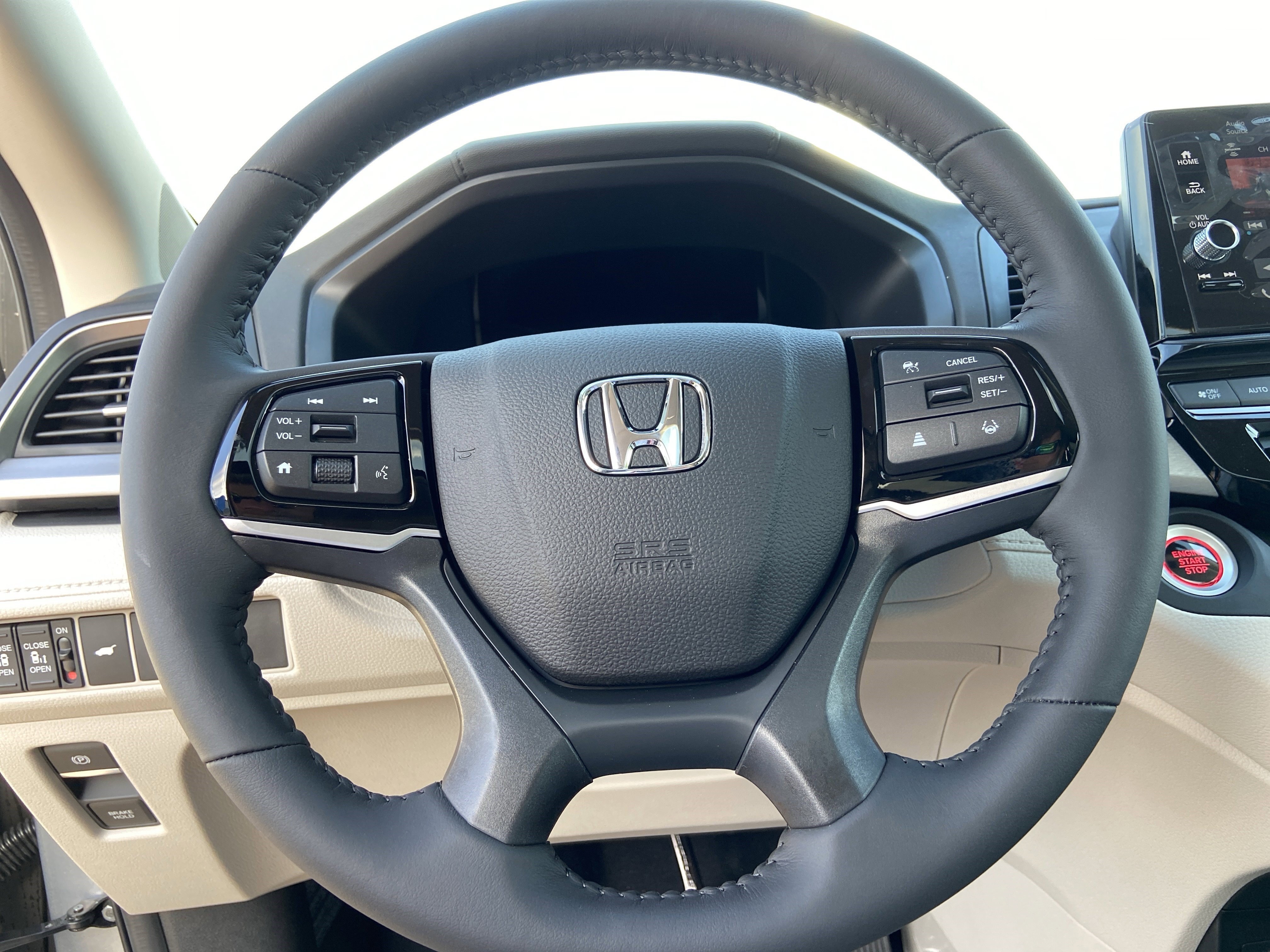 New 2026 Solar Silver Metallic Honda EX-L image 30