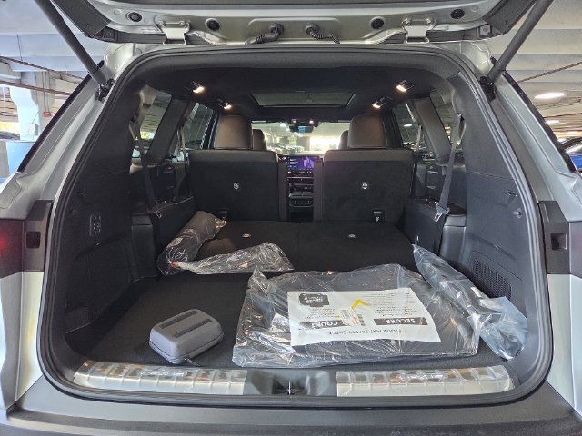 New 2026 Celestial Silver Metallic Lexus PREMIUM image 32