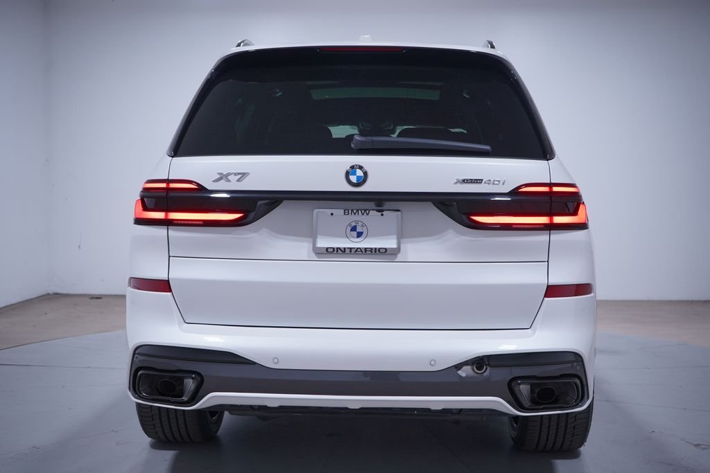 New 2027 White Metallic BMW xDrive40i image 5
